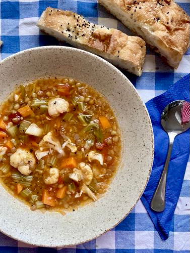 Greek Vegetable and Lentil Soup (Fakes)🥕🇬🇷